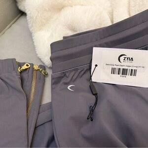 Zyia Active Dark Gray Peak Zipper Jogger